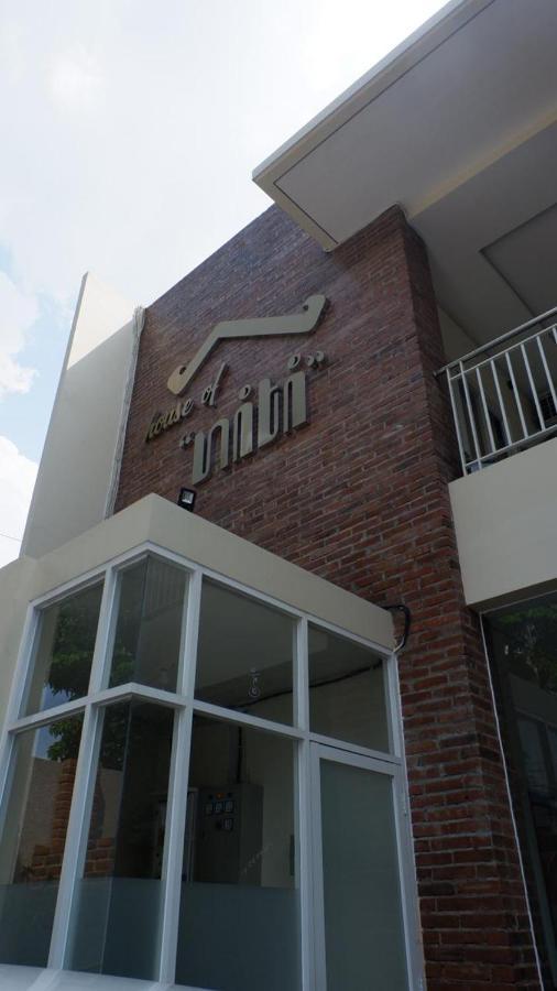 House Of Niti Hostel Alastuwo ภายนอก รูปภาพ